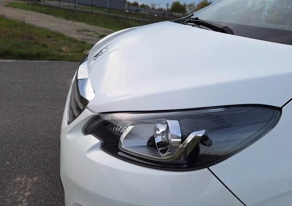 Peugeot 108 cena 27900 przebieg: 39800, rok produkcji 2016 z Rawicz małe 277